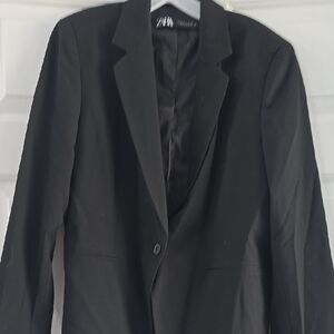 Zara Women's Black Blazer